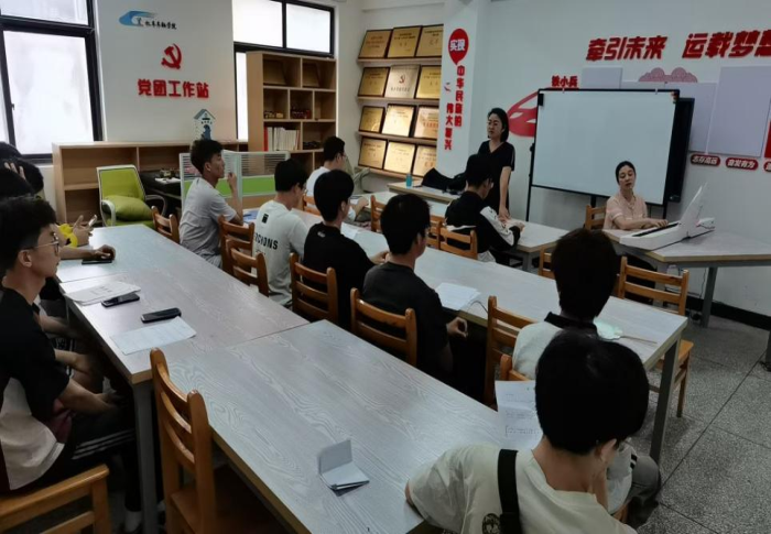 活动图片_700x485.png